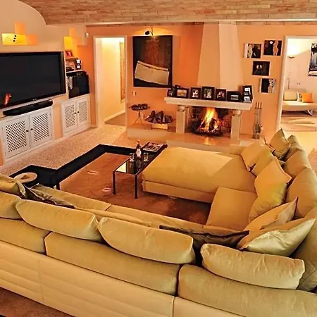 Villa Alem Sleeps 12 Pool Air Con Wifi Sao Lourenco (Almancil)