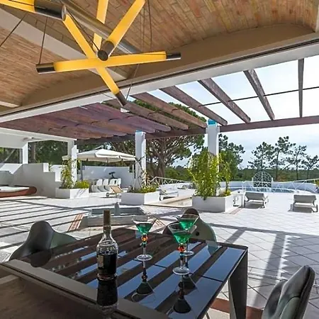 Alem Sleeps 12 Pool Air Con Wifi Villa *