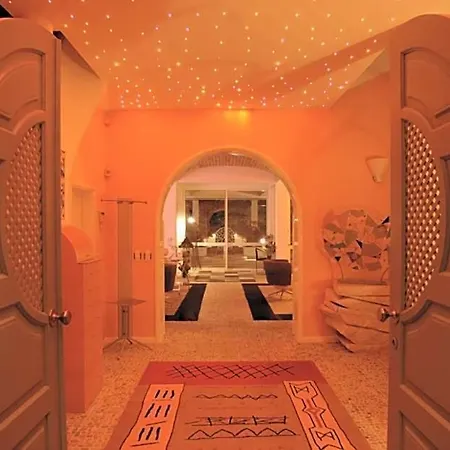 Alem Sleeps 12 Pool Air Con Wifi Villa *